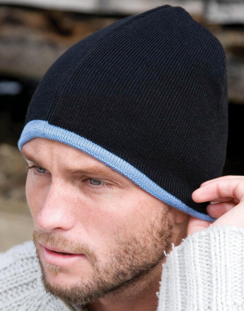 Result Winter Essentials švelni dvipusė kepurė be atraito